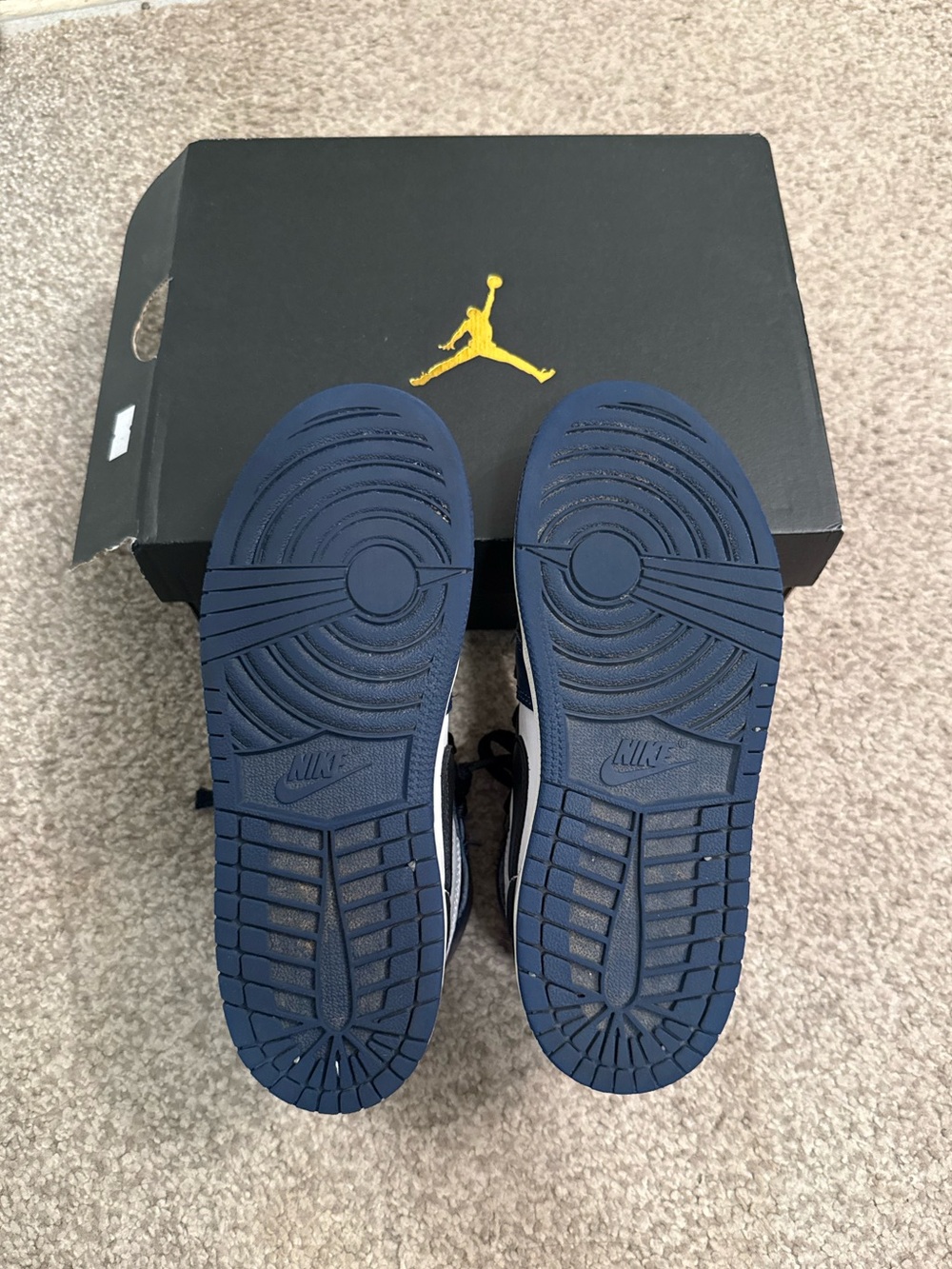 JORDAN 1 Retro High OG ‘Midnight Navy’ Sneakers sz 2 - Picture 6 of 9